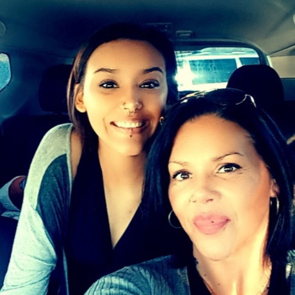 Meet your Posher, Sonyia - Picture 3 of 4